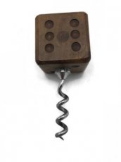 Wooden die 553